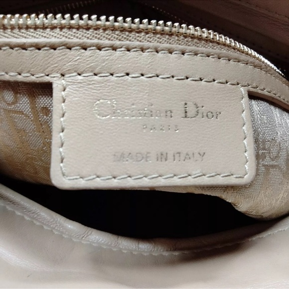Dior Tan Quilted lady Dior Handbag in‎ excellent condition - Picture 8 of 11